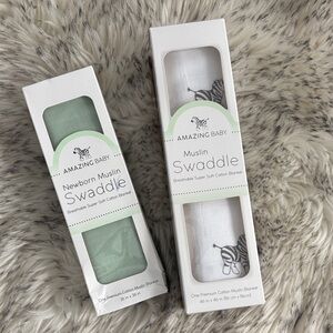NWT 2 Amazing Baby Muslin Swaddle Set